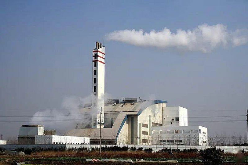 危廢燃燒煙氣脫白處置